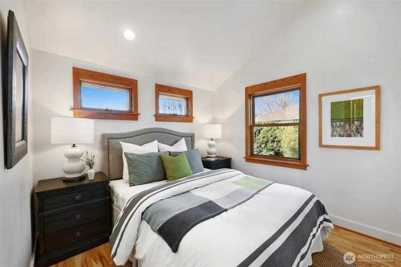 Property photo for 8333 27th Avenue Nw, Seattle photo 14