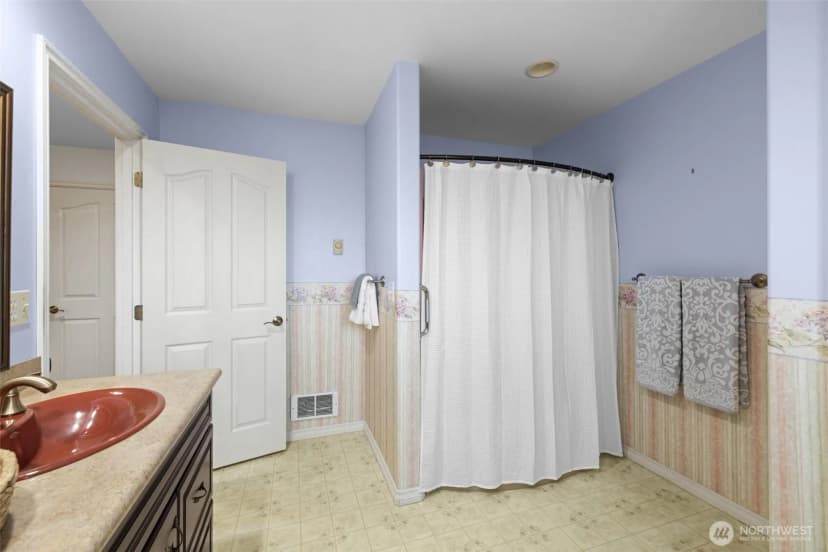Property photo for 382 Discovery View Drive, Sequim photo 18