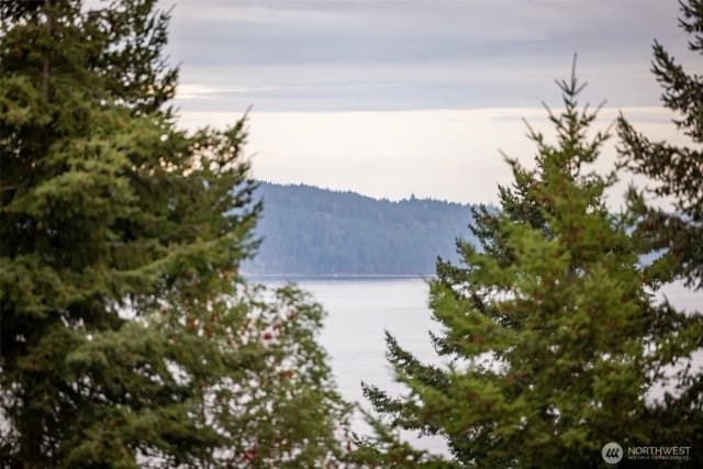 Property photo for 382 Discovery View Drive, Sequim photo 2