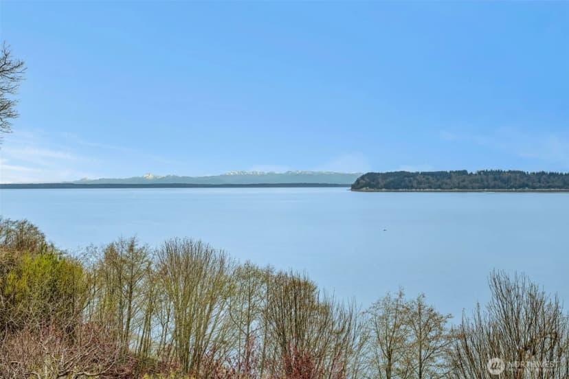 Property photo for 10200 Marine View Drive, Mukilteo photo 17