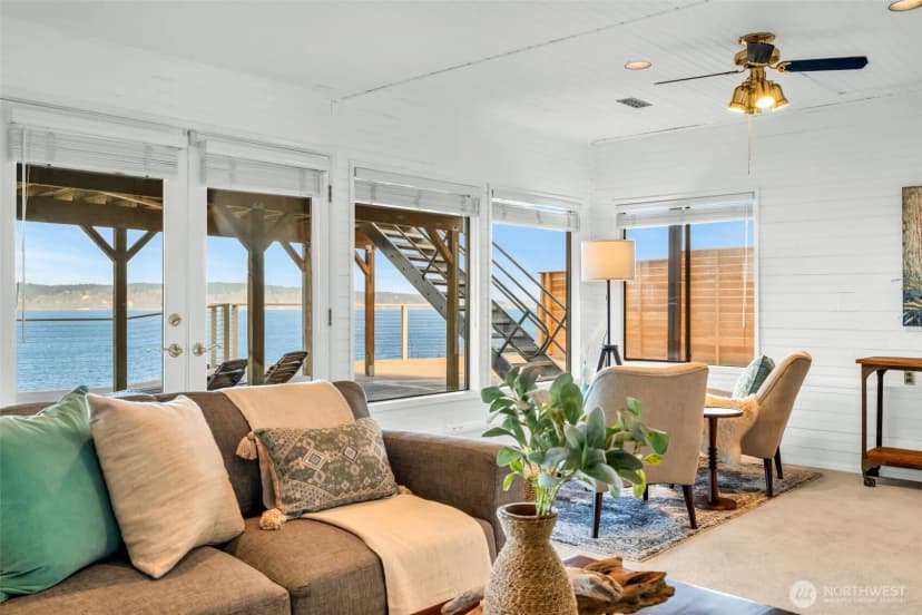 Property photo for 10200 Marine View Drive, Mukilteo photo 28