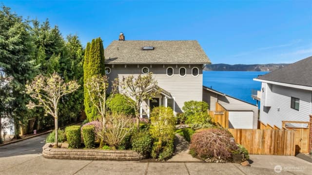 Property photo for 10200 Marine View Drive, Mukilteo photo 2