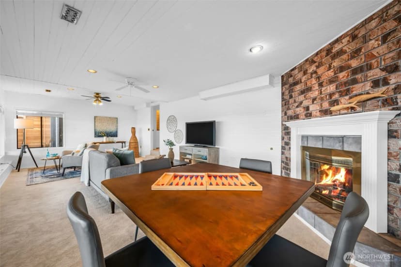 Property photo for 10200 Marine View Drive, Mukilteo photo 32