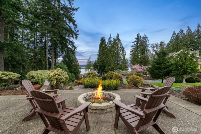 Property photo for 4719 Sunset Point Lane Nw, Olympia photo 4