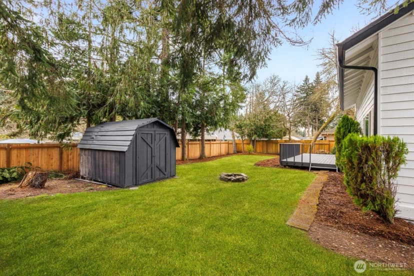 Property photo for 9802 Onyx Drive Sw, Lakewood photo 33
