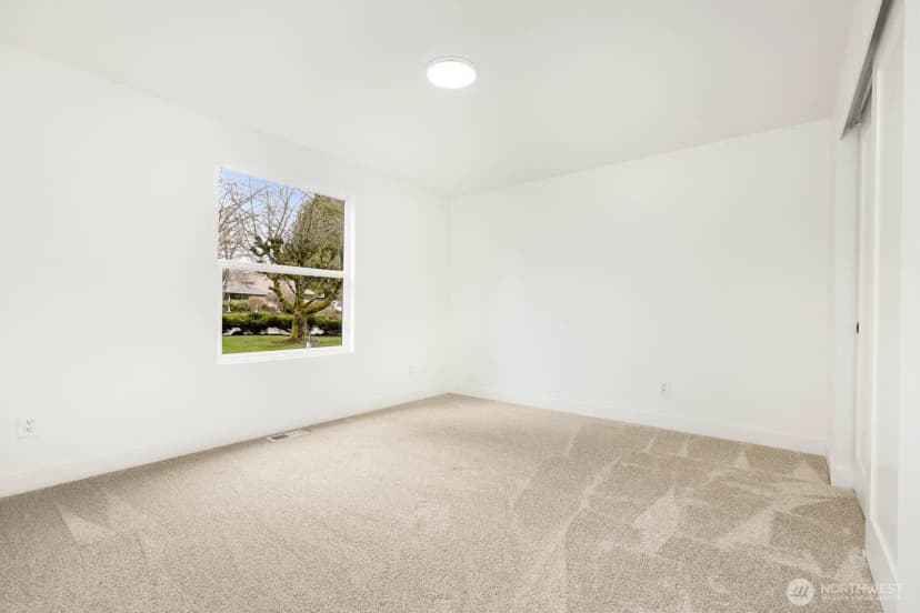Property photo for 9802 Onyx Drive Sw, Lakewood photo 24