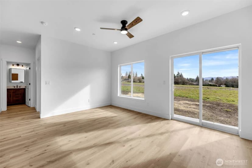 Property photo for 3 Anchor Way Loop #b, Cathlamet photo 11