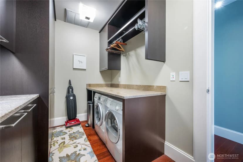 Property photo for 1521 2nd Avenue #1602, Seattle photo 32