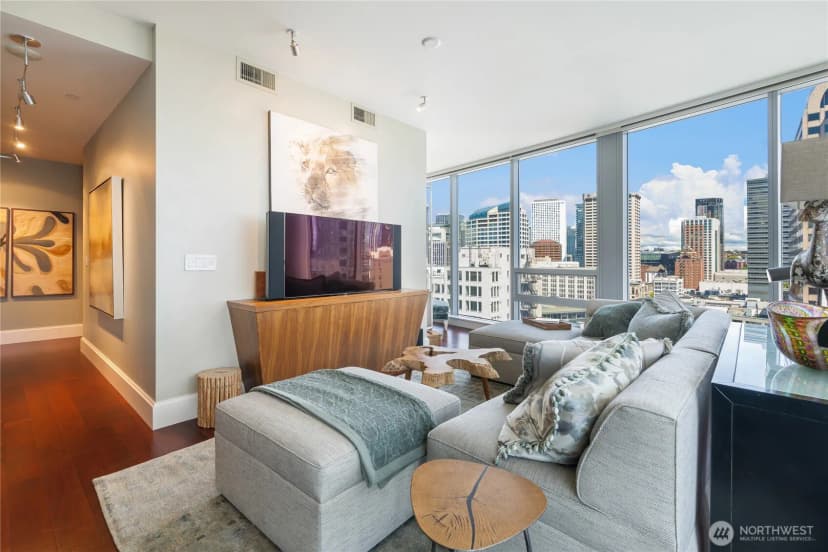 Property photo for 1521 2nd Avenue #1602, Seattle photo 5