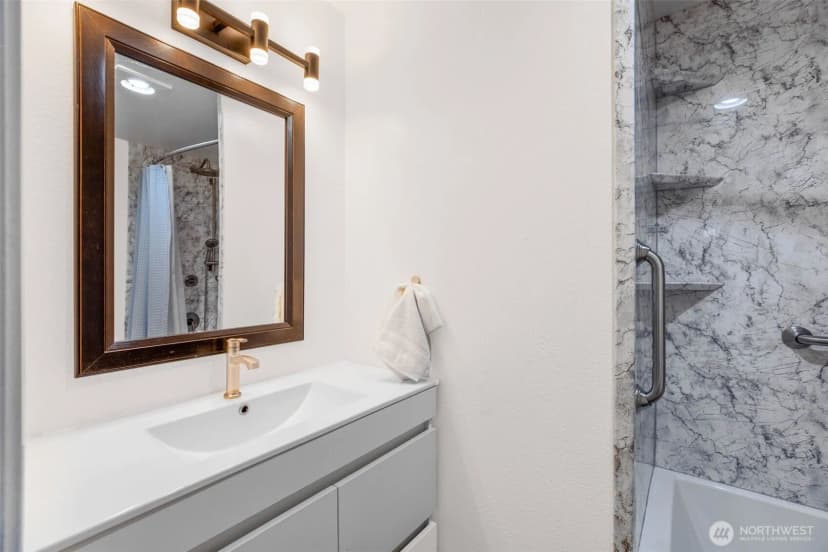 Property photo for 12802 Se 202 Place, Kent photo 10