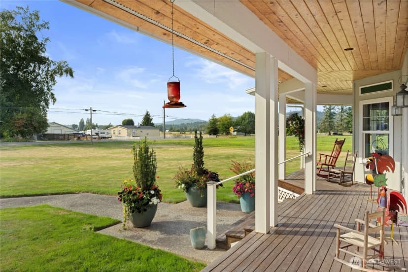 Property photo for 9177 Collins Road, Sedro Woolley photo 32
