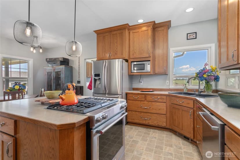 Property photo for 9177 Collins Road, Sedro Woolley photo 6