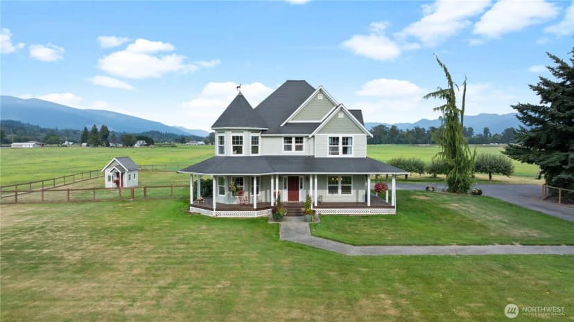 Property photo for 9177 Collins Road, Sedro Woolley photo 3