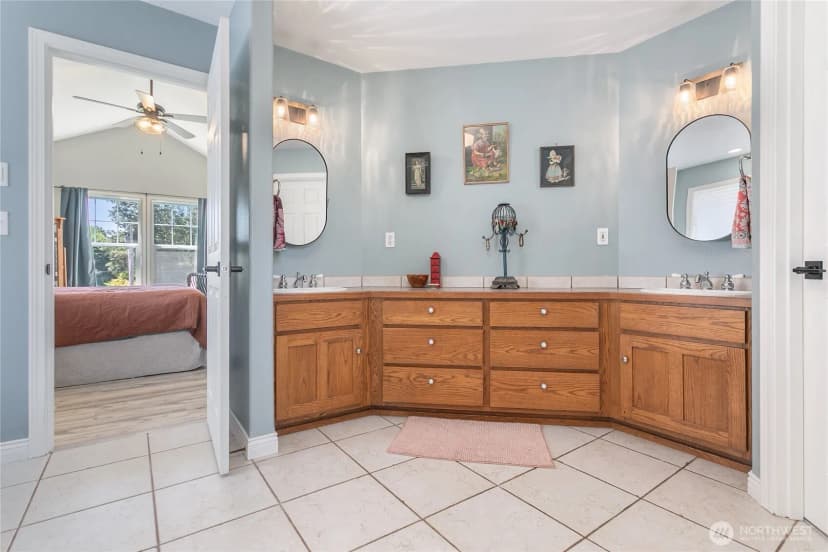Property photo for 9177 Collins Road, Sedro Woolley photo 24