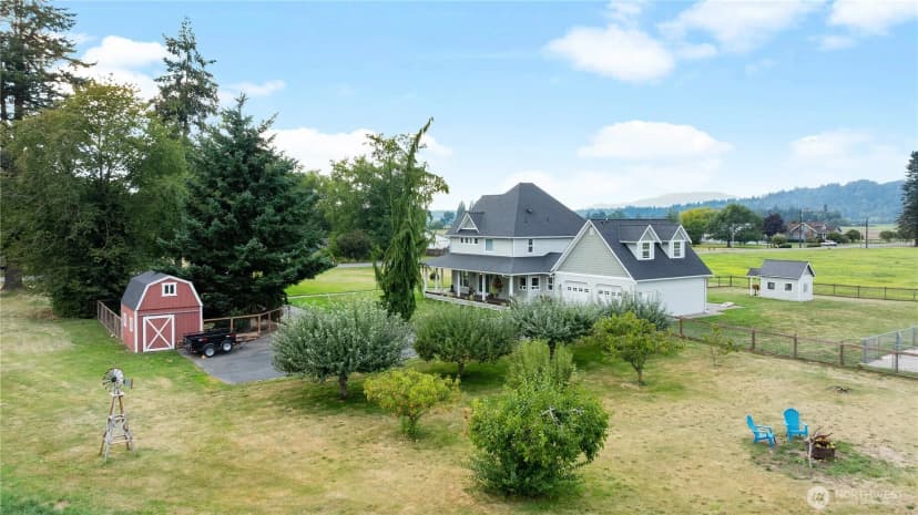 Property photo for 9177 Collins Road, Sedro Woolley photo 2