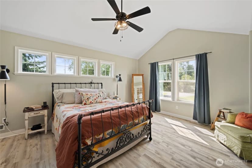 Property photo for 9177 Collins Road, Sedro Woolley photo 21