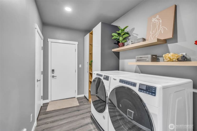 Property photo for 616 212th Street Sw, Bothell photo 17
