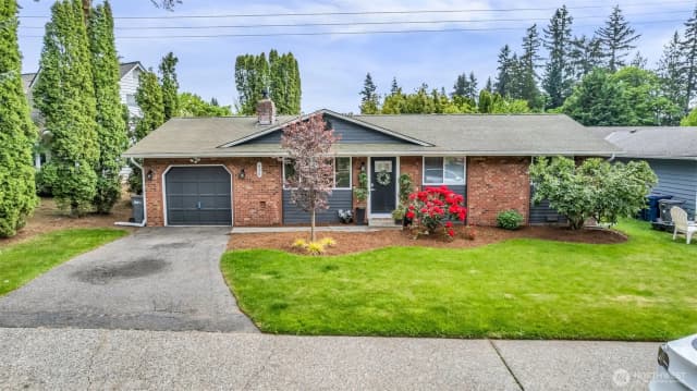 Property photo for 616 212th Street Sw, Bothell photo 3