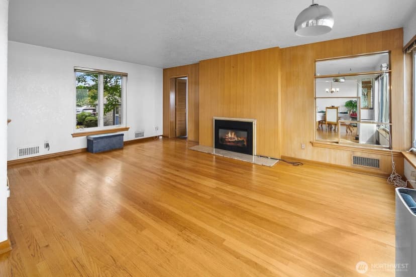 Property photo for 10445 Marine View Drive Sw, Seattle photo 7