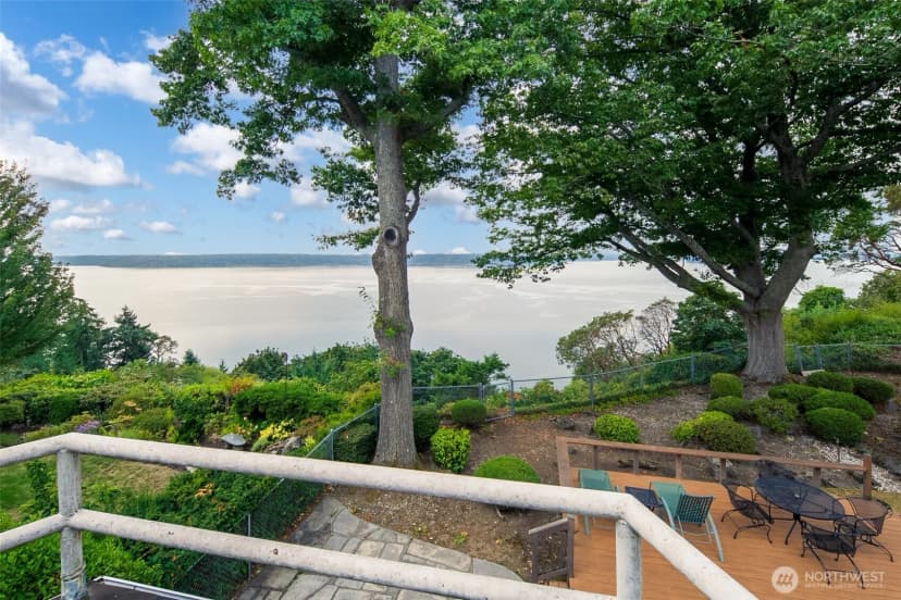 Property photo for 10445 Marine View Drive Sw, Seattle photo 31