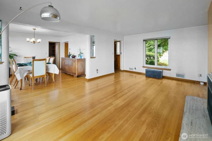 Property photo for 10445 Marine View Drive Sw, Seattle photo 8
