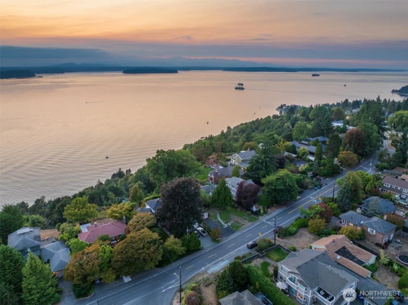 Property photo for 10445 Marine View Drive Sw, Seattle photo 32