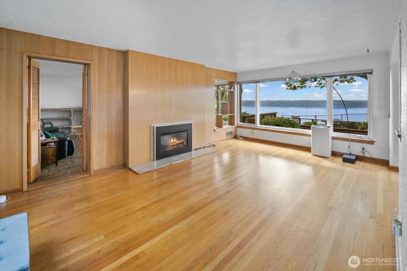Property photo for 10445 Marine View Drive Sw, Seattle photo 5