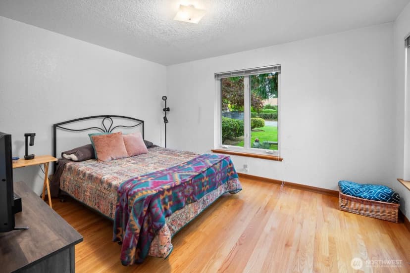 Property photo for 10445 Marine View Drive Sw, Seattle photo 15