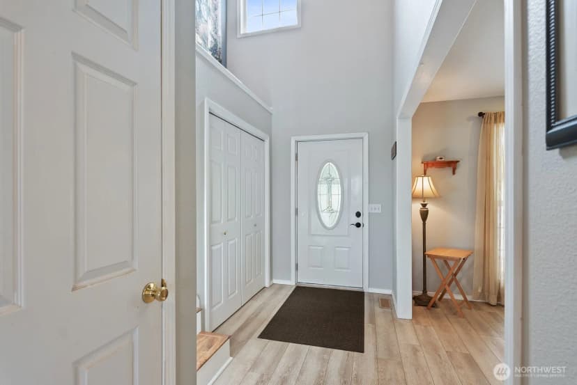 Property photo for 2412 16th Street, Anacortes photo 6