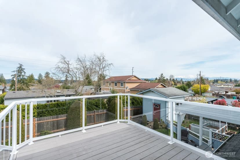 Property photo for 2412 16th Street, Anacortes photo 17