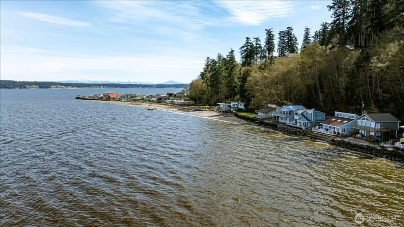 Property photo for 2185 Eastpoint Drive, Langley photo 18