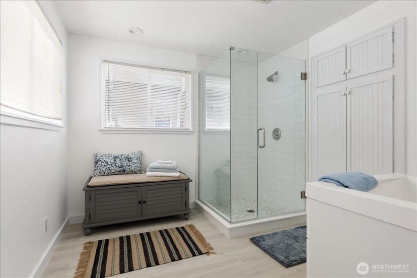 Property photo for 2185 Eastpoint Drive, Langley photo 11