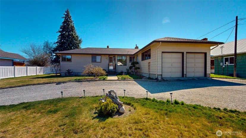 Property photo for 644 Dewberry Avenue E, Omak photo 2