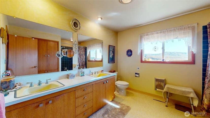 Property photo for 644 Dewberry Avenue E, Omak photo 18