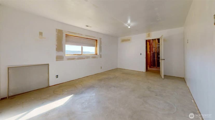 Property photo for 644 Dewberry Avenue E, Omak photo 28