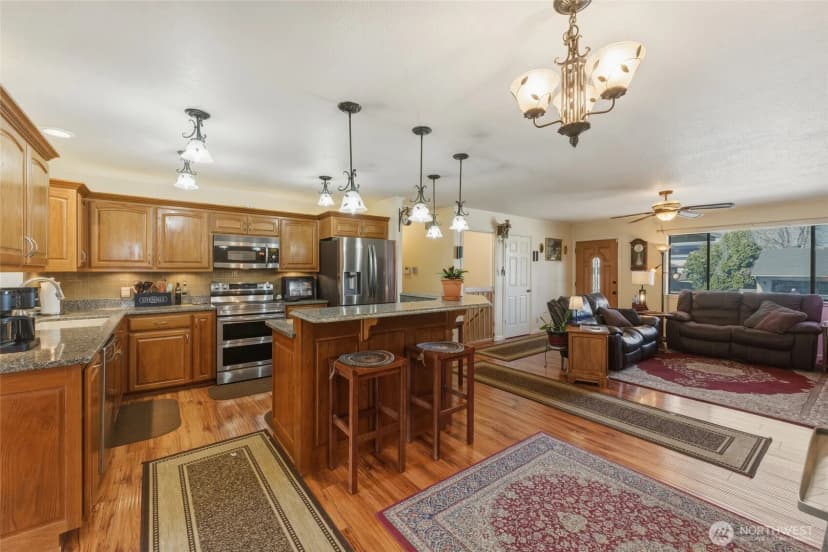 Property photo for 1140 Se Colonial Drive, College Place photo 5