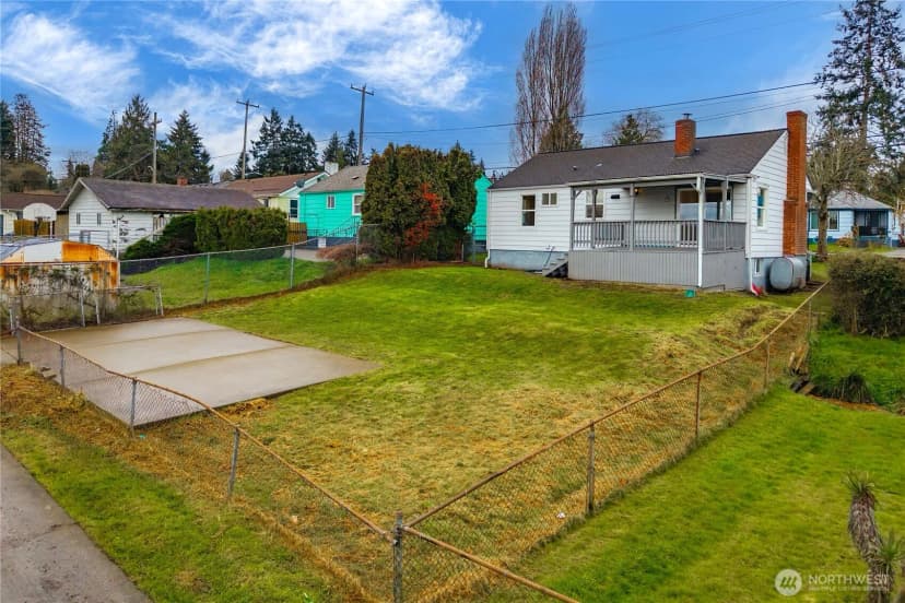 Property photo for 13856 37th Avenue S, Tukwila photo 28