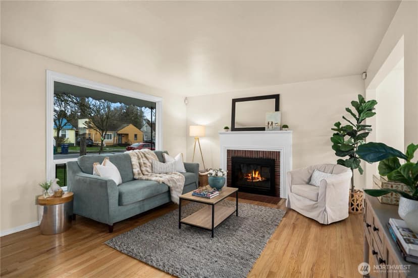 Property photo for 13856 37th Avenue S, Tukwila photo 8