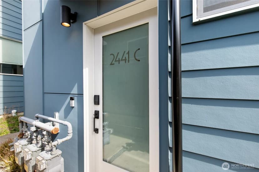 Property photo for 2441 Nw 61st Street #c, Seattle photo 2