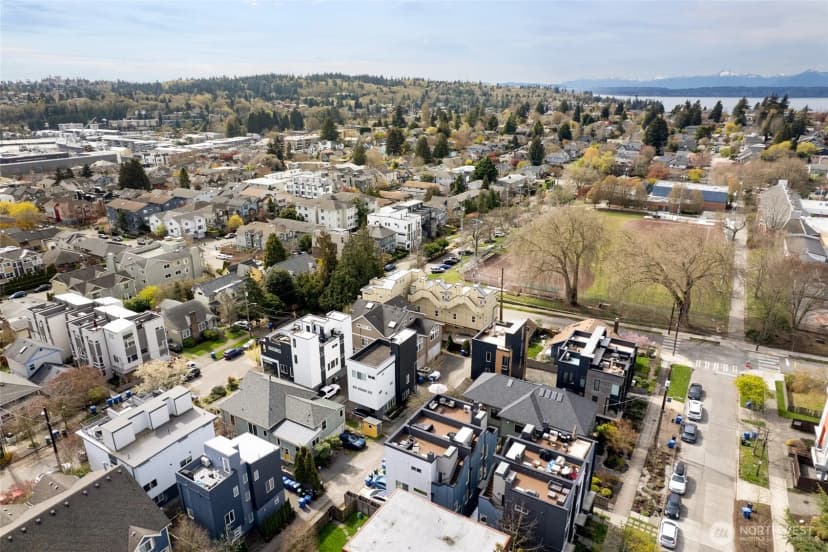Property photo for 2441 Nw 61st Street #c, Seattle photo 28