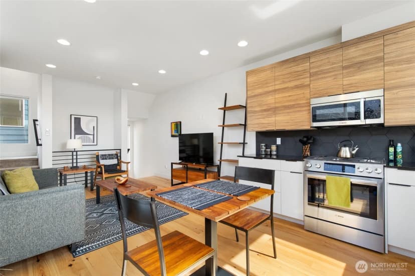 Property photo for 2441 Nw 61st Street #c, Seattle photo 9