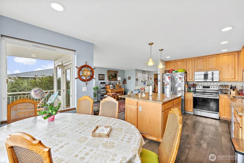 Property photo for 7606 19th Street W, Tacoma photo 16