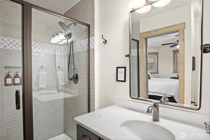 Property photo for 600 Paintbrush Lane, Ronald photo 24