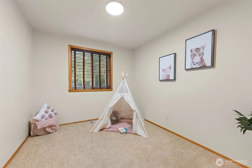 Property photo for 30608 40th Avenue S, Roy photo 23