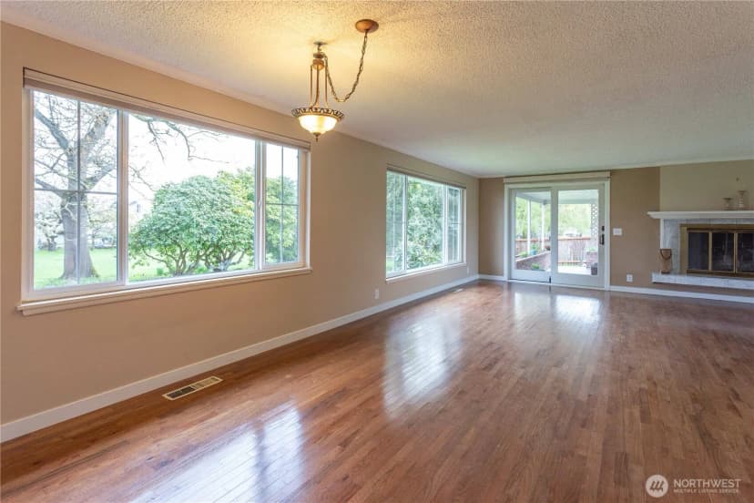 Property photo for 17711 Mclean Road, Mount Vernon photo 7