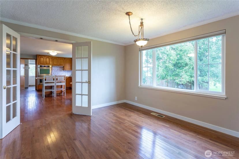 Property photo for 17711 Mclean Road, Mount Vernon photo 9