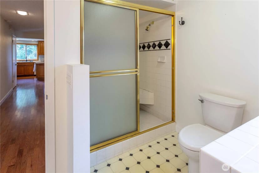 Property photo for 17711 Mclean Road, Mount Vernon photo 18