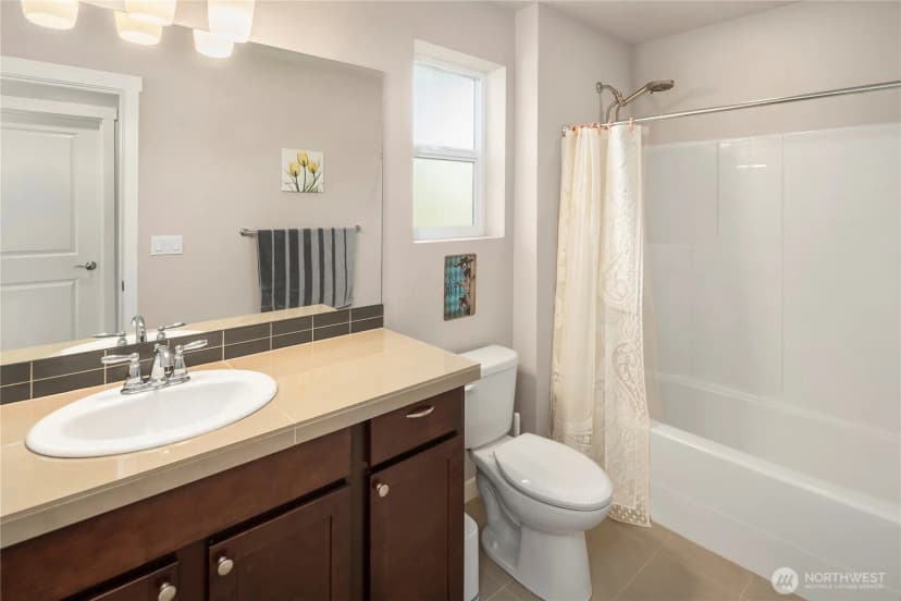 Property photo for 11815 26th Drive Se, Everett photo 29