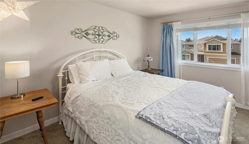 Property photo for 11815 26th Drive Se, Everett photo 30