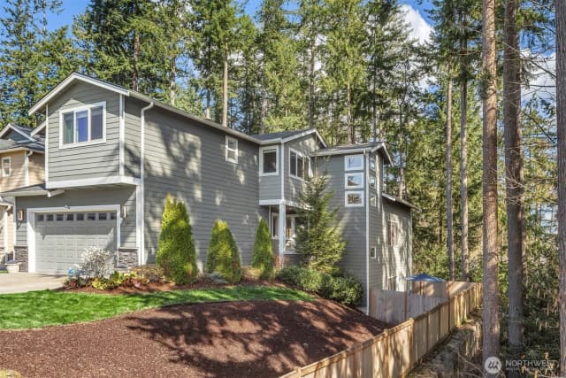Property photo for 11815 26th Drive Se, Everett